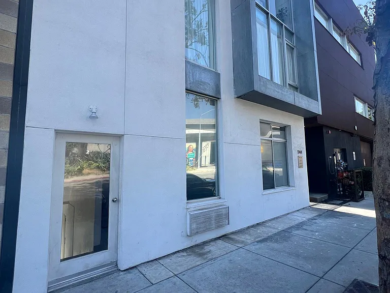 1944 State St #7 — Photo 17