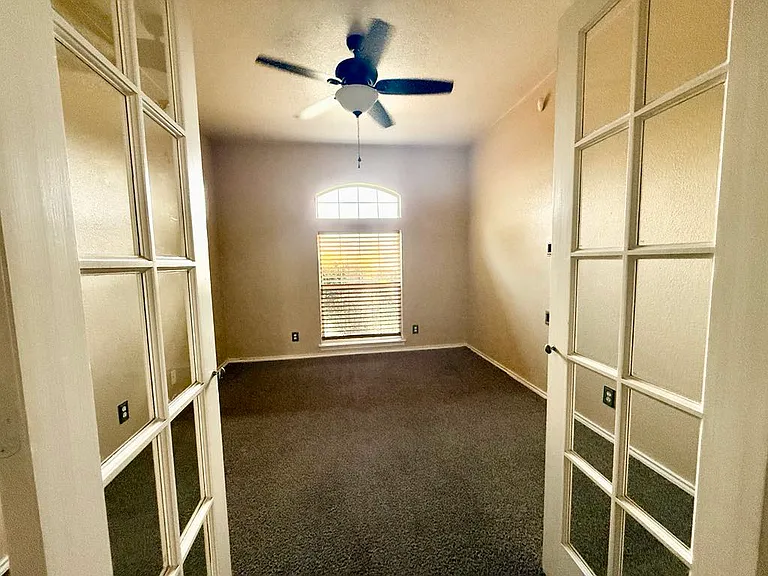 4006 Frigate Dr — Photo 25