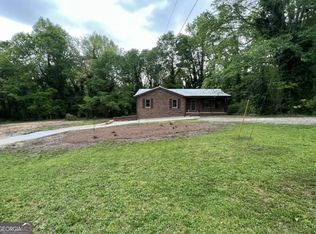 19 Oak Hill Dr, Winder, GA 30680