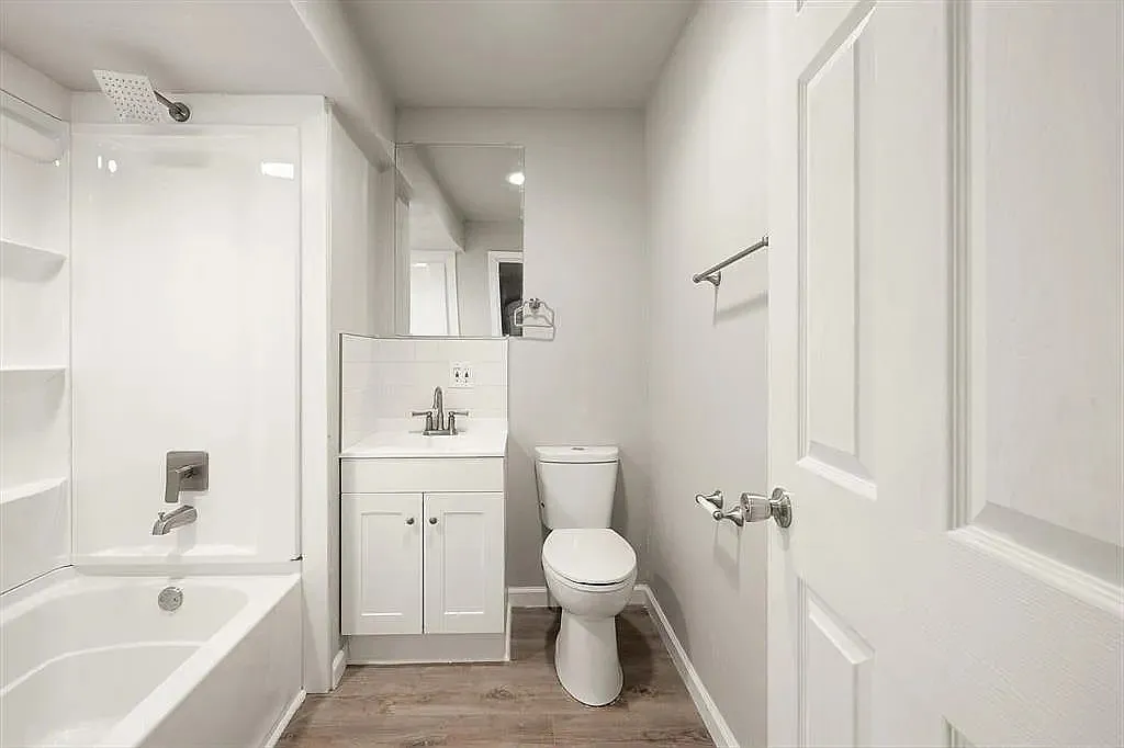 3 bed, 1.5 bath, 1164 sqft, $1,500 — Photo 3