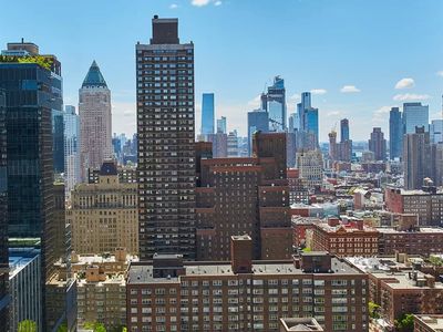 30 W 61st St APT 30B, New York, NY, 10023