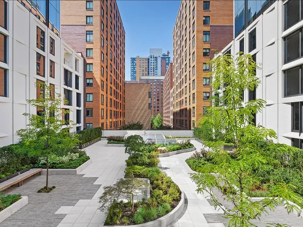 500 West 45th Street image 15 of 17