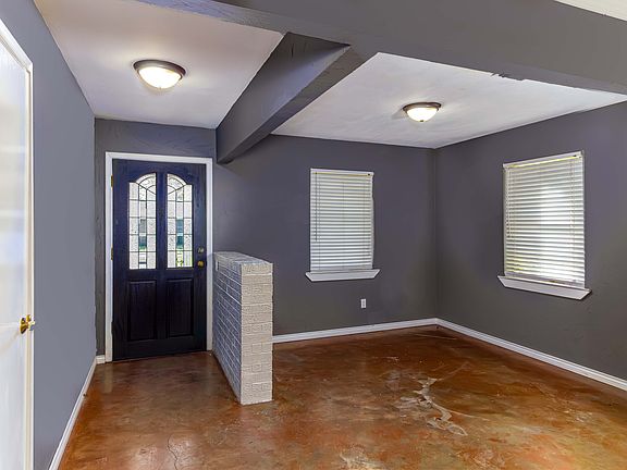 Entry/Dining Room