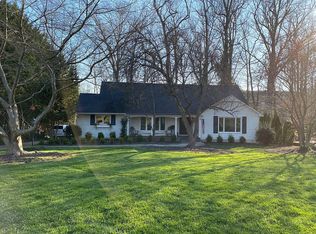 5711 Wintercrest Ln, Charlotte, NC 28209