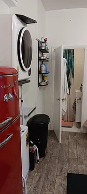 Rented by Downtown Mgt & Realty LLC | media 15