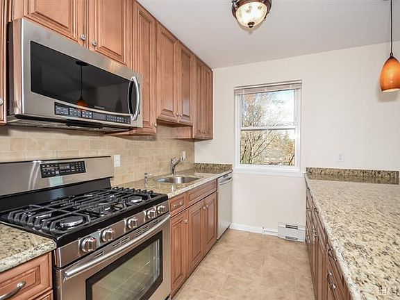 5th image of 101 Rockland Ave Ste 4