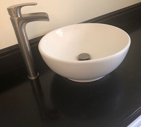 Master Bath- Pedestal sink