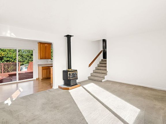 5th image of 145 Hermosa Avenue