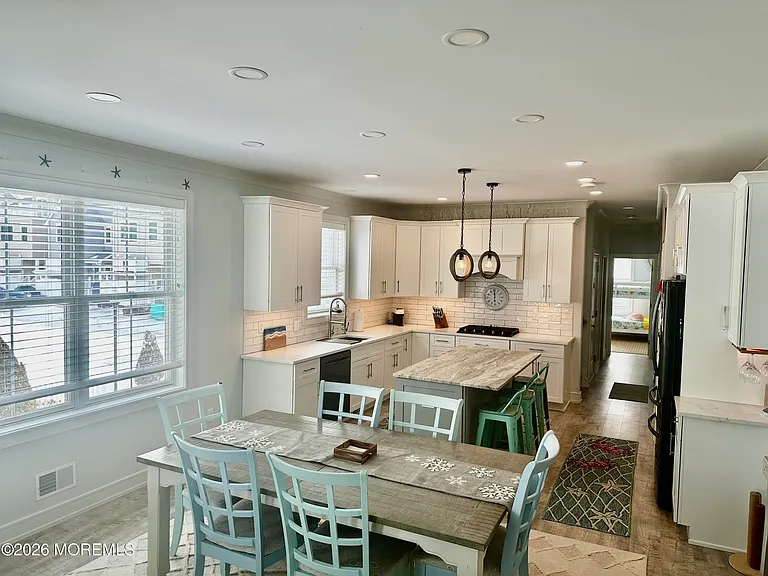 235 Sherman Ave — Photo 24