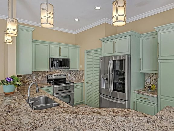 5th image of 2076 Cezanne Rd