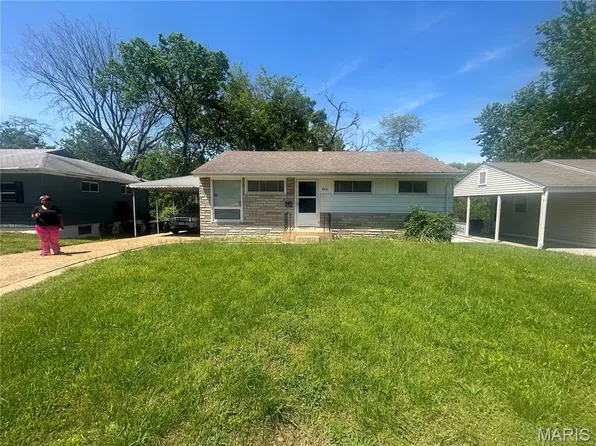 5661 Parchester Dr, Saint Louis, MO 63121