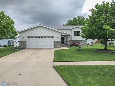 3710 21st St S, Fargo, ND, 58104