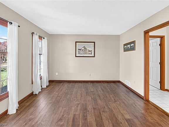 2nd image of 218 Wells Ct