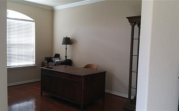 2nd image of 9133 Post Oak Ct