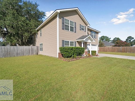 2nd image of 302 Largo Ct