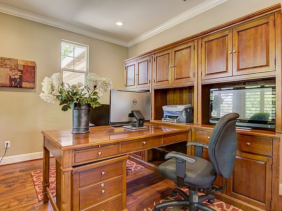 5th image of 2264 Wild Plains Ct