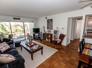 728 Madison Ave APT B, Charlottesville, VA 22903