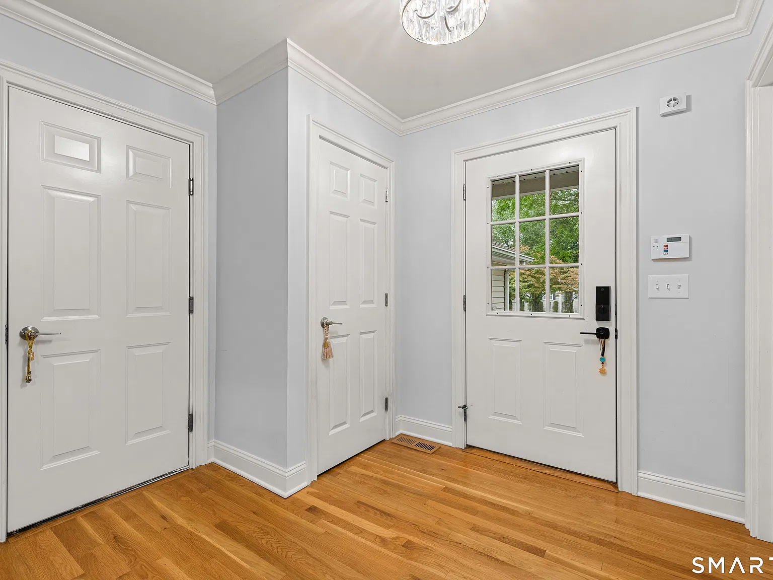 4 bed, 3.5 bath, 3625 sqft, $6,500 — Photo 3