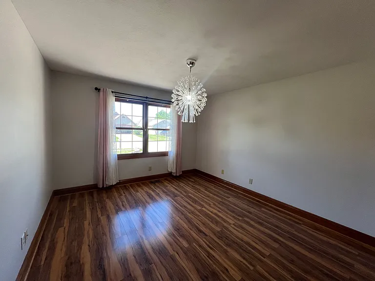 1004 Monarch Dr — Photo 18