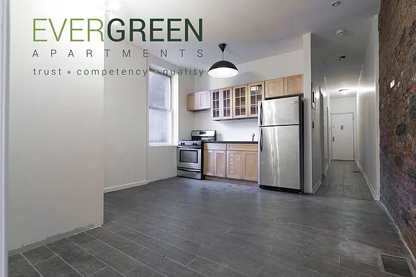 Rented by Evergreen Apartments BK | media 17