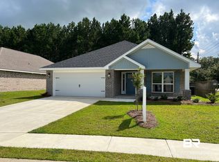 604 Mayflower Dr, Foley, AL 36535