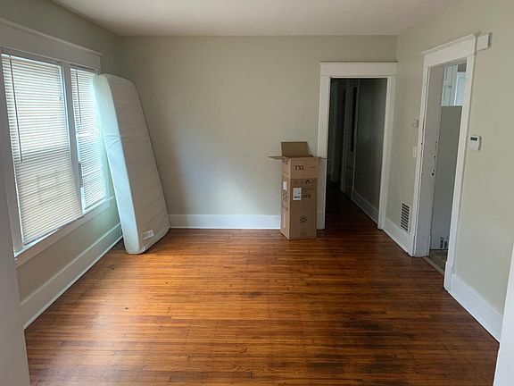 5th image of 49 Merrimac St