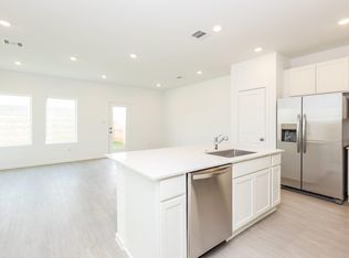 2135 Salinas Dr, Rosharon, TX 77583