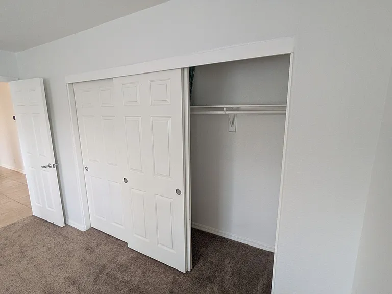 1016 Royal Plum Ln — Photo 31