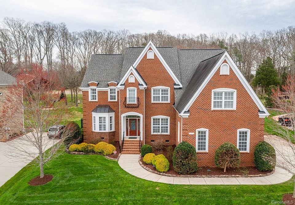 1st image of 505 Five Leaf Ln