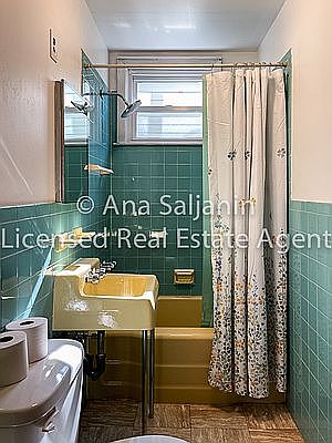 2nd image of 44-16 Broadway #2