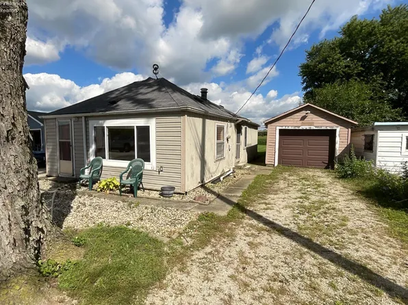 306 E Ream Rd, Fremont, OH 43420