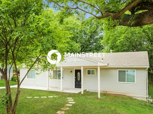 6130 N Eugene Field Rd, Kansas City, MO 64119