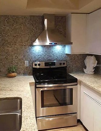 5th image of 1205 Palm Dr