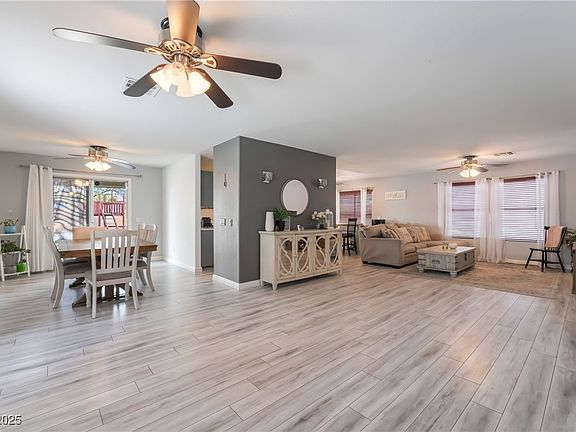 2nd image of 9528 Chanticleer Ct