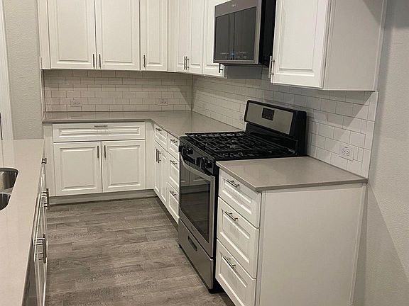 3rd image of 4244 Wetstone Ln