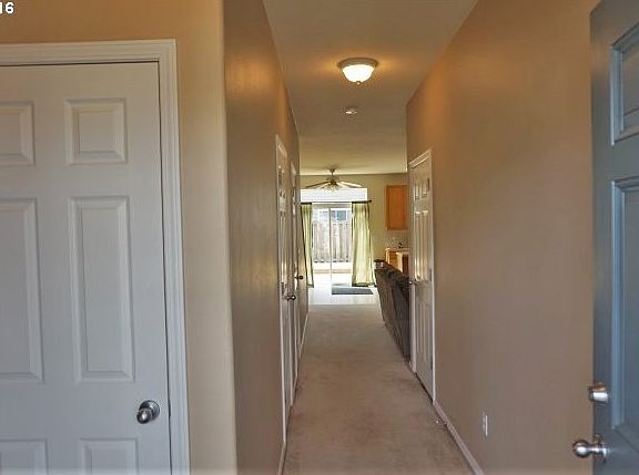 5th image of 2749 SE 75th Ave