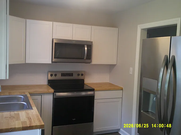 153 15th Ave NW — Photo 6