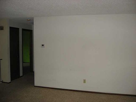 3rd image of 2521 W Sunnybrook St
