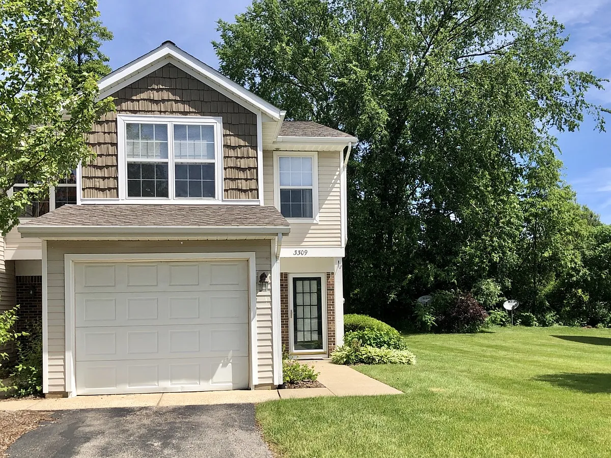 Building Photo - 3309 Park Ridge Ln NE #12