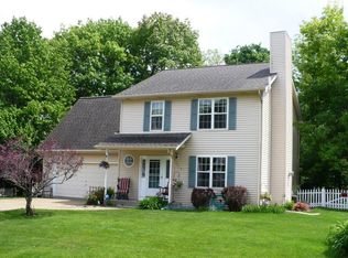 3215 Shortridge Dr, Racine, WI 53402