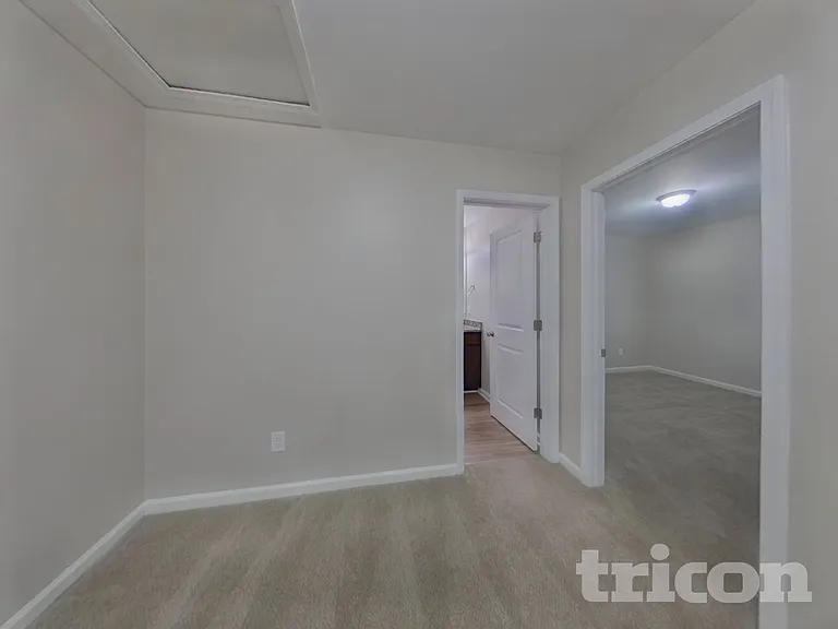 250 Harvest Glen Ln — Photo 14