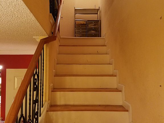 5th image of 5656 Birchmont Dr APT B