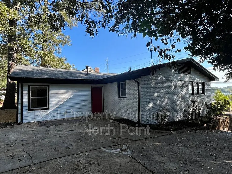 1645 Metropolitan Pkwy SW #A — Photo 22