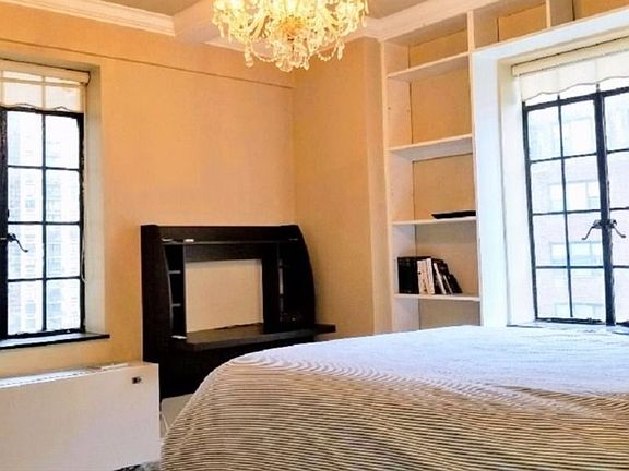2nd image of 5 Tudor City Pl APT 1112