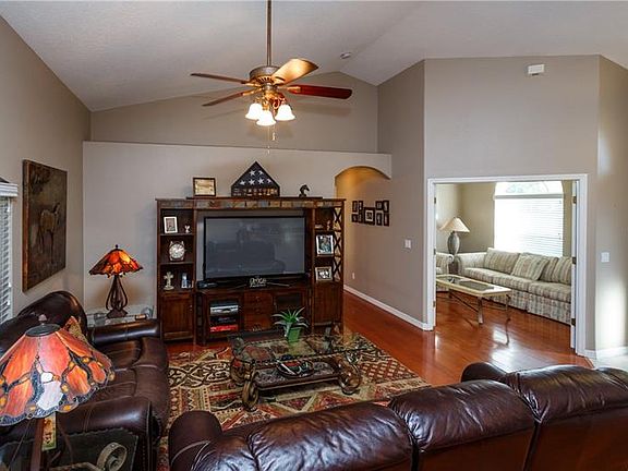 4th image of 2635 Cedaridge Cir