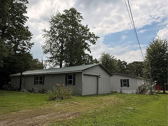 2nd image of 1843 Woodland Dr