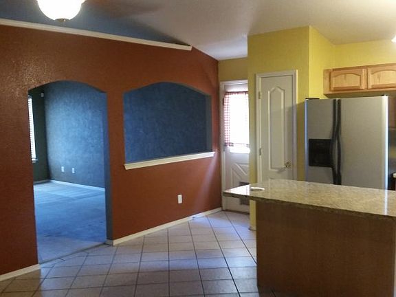 4th image of 3089 Manny Aguilera Dr
