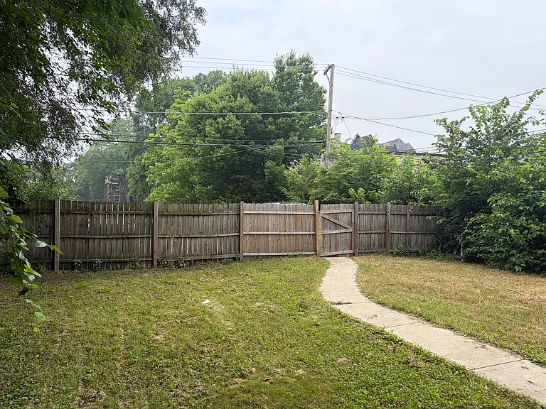 5148 S Indiana Ave #G — Photo 8