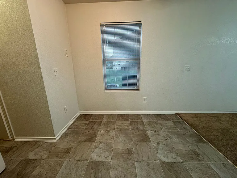 1905 Monte Carlo Ln — Photo 5