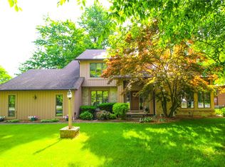 190 Rose Dust Dr, Rochester, NY 14626